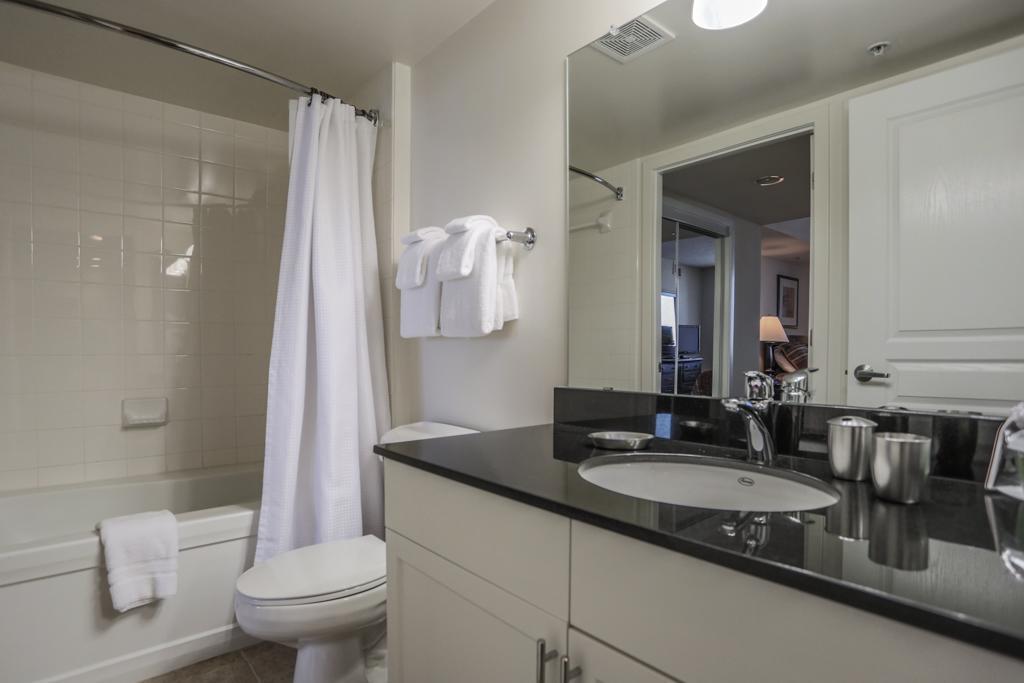 Madison Hospitality At 1401 Joyce Street Arlington Exteriör bild